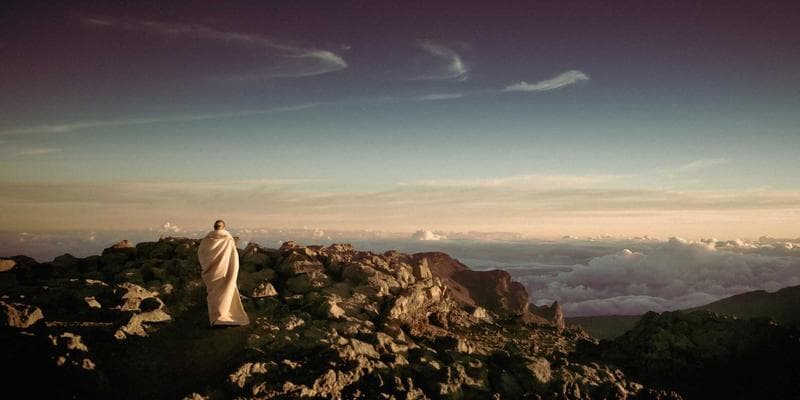 Zlatá horečka pokračuje, cena překonala 2000 USD