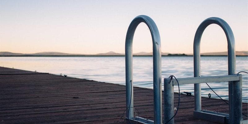 Koruna posílila vůči euru na 24,50 CZK/EUR