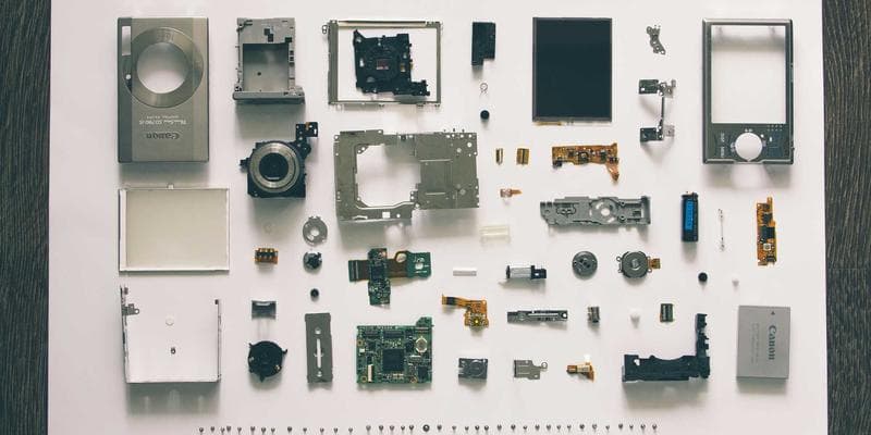 Koruna posílila vůči euru na 24,50 CZK/EUR