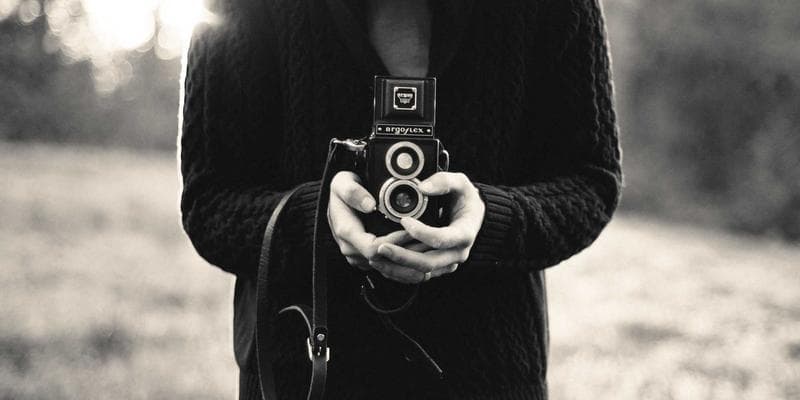 Cena ropy Brent klesla pod 80 dolarů za barel