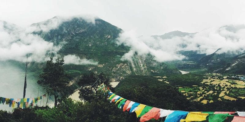 Zlatá horečka pokračuje, cena překonala 2000 USD