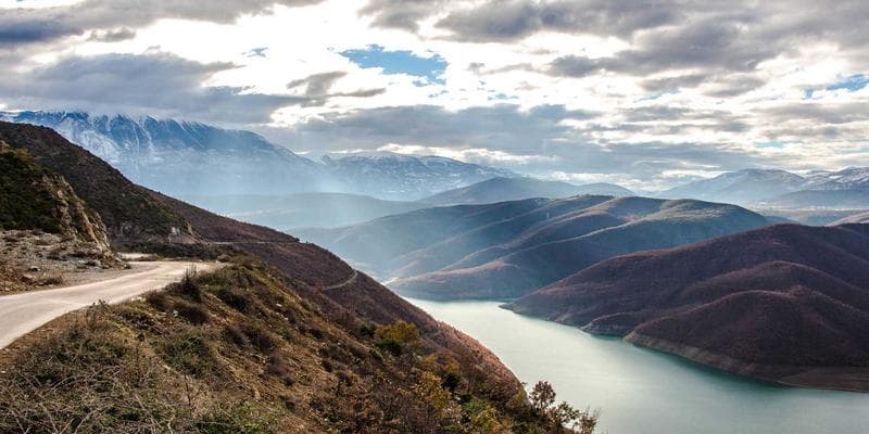Čínská ekonomika zpomaluje více než se čekalo
