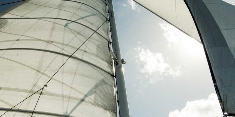 Koruna posílila vůči euru na 24,50 CZK/EUR