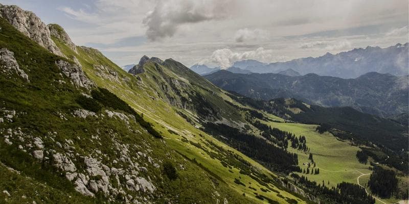 Fed ponechává úrokové sazby beze změny