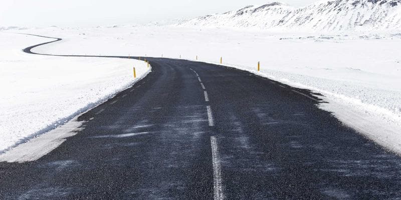 Koruna posílila vůči euru na 24,50 CZK/EUR