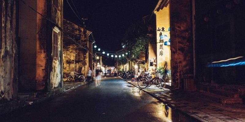 Čínská ekonomika zpomaluje více než se čekalo