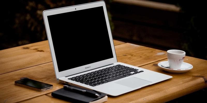 Evropské akcie zahájily obchodování v zeleném