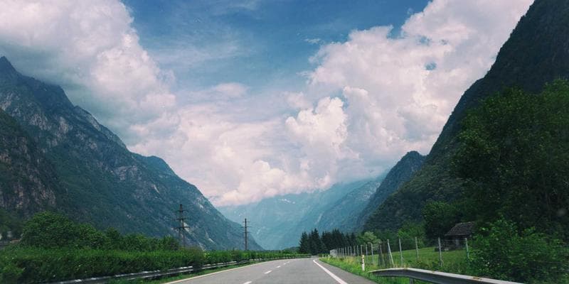 Čínská ekonomika zpomaluje více než se čekalo