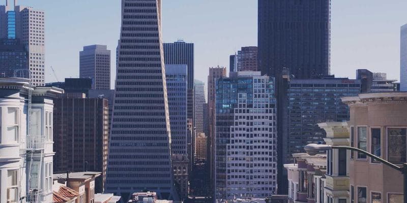 Deutsche Bank zvyšuje cílovou cenu pro Monetu