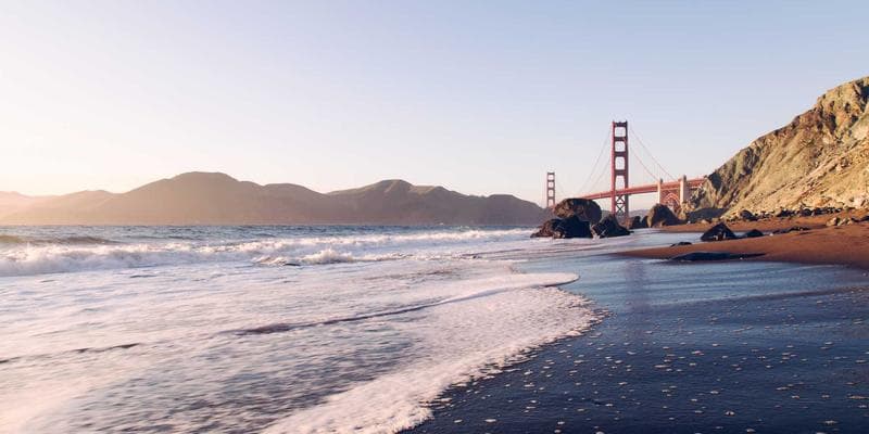 Analytici doporučují nákup akcií Erste Bank